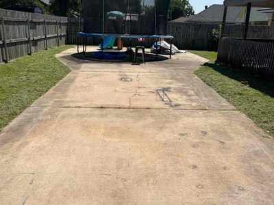 Lawn care service in Bossier City, 71112