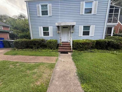 Lawn care service in Norfolk, 23505