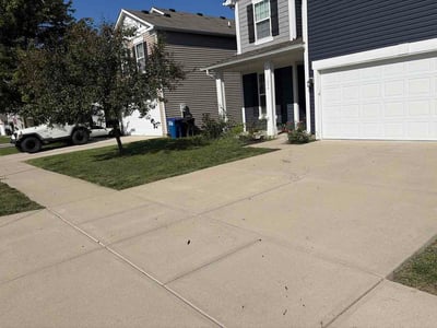 Lawn care service in Shelbyville, 46176