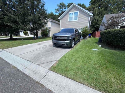 Lawn care service in Ladson, 29456