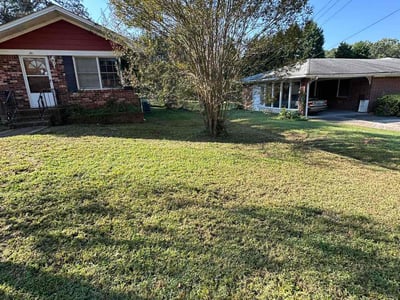 Lawn care service in Morrow, 30260