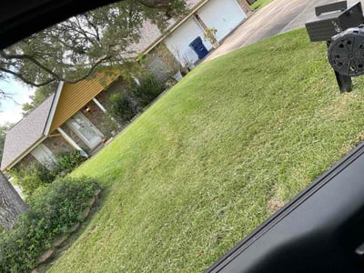 Lawn care service in Texas City, 77591