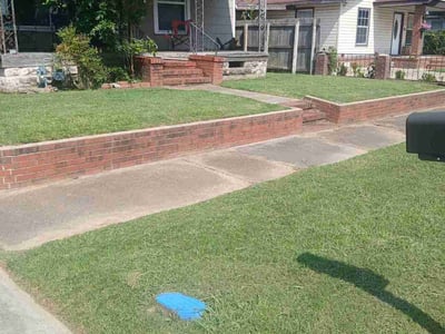 Lawn care service in Fort Smith, 72903