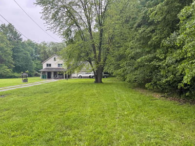 Lawn care service in Lowellville, 44436