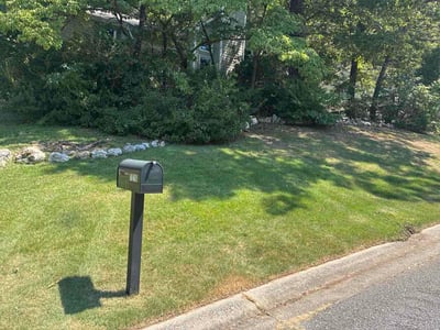 Lawn care service in Helena, 35080