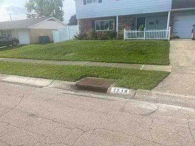 Lawn care service in Dayton, 45424