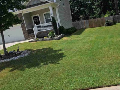 Lawn care service in Inman, 29349