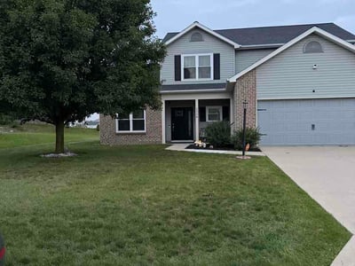 Lawn care service in Fort Wayne, 46845