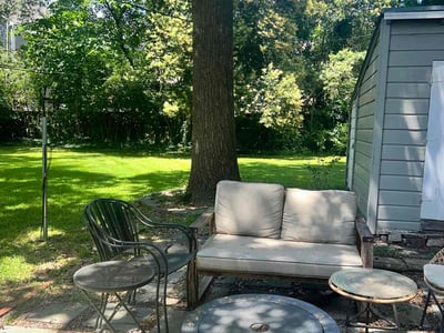 Lawn care service in Charlotte, 28203