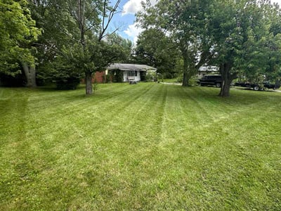 Lawn care service in Fountaintown, 46130