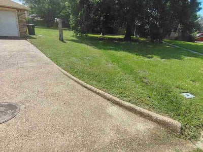 Lawn care service in Bryan, 77802