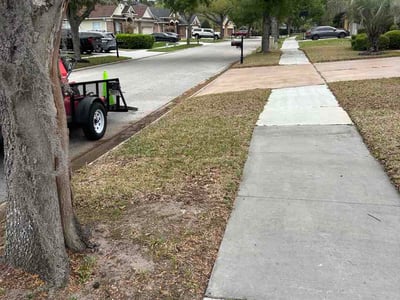Lawn care service in Jacksonville, 32258