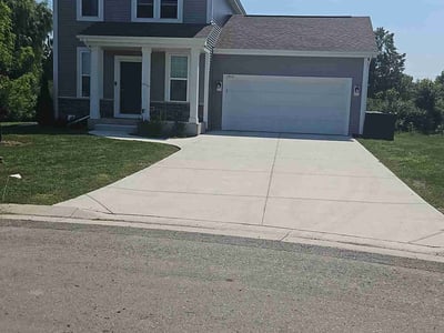 Lawn care service in Caledonia, 53126