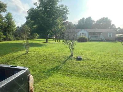 Lawn care service in Greenwood, 71033