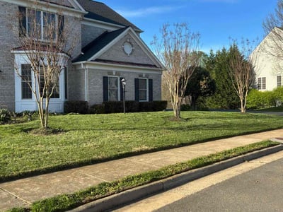 Lawn care service in Warrenton, 20187
