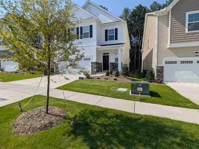 Lawn care service in Durham, 27703