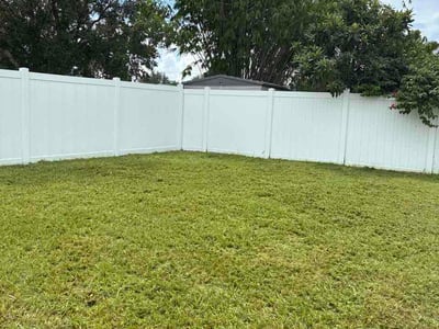 Lawn care service in Riverview, 33579