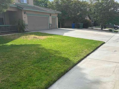 Lawn care service in Riverside, 92506