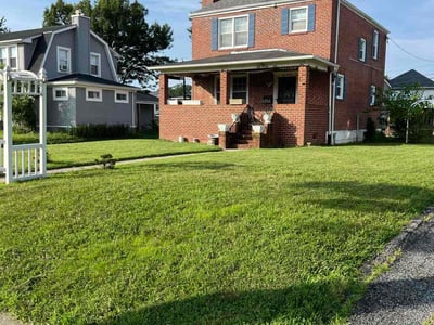Lawn care service in Baltimore, 21229