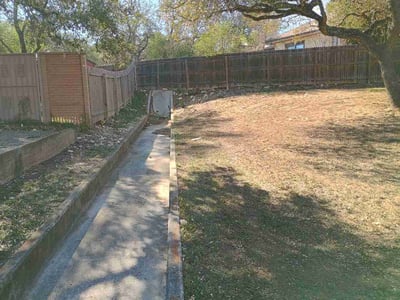 Lawn care service in San Antonio, 78232