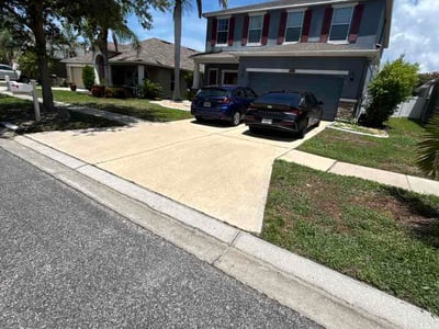 Lawn care service in Ruskin, 33570