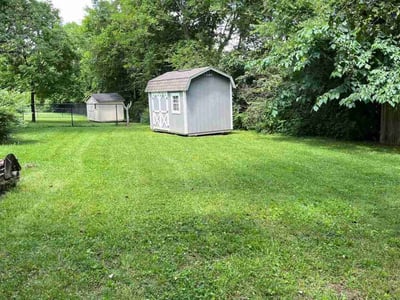 Lawn care service in Nashville, 37013