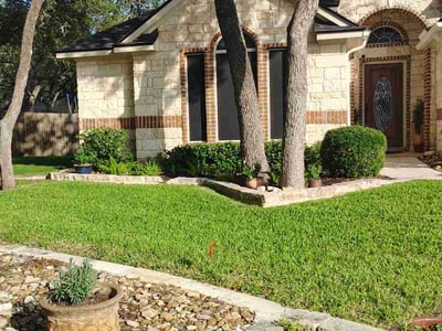 Lawn care service in San Antonio, 78260