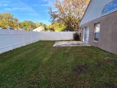 Lawn care service in Apopka, 32712