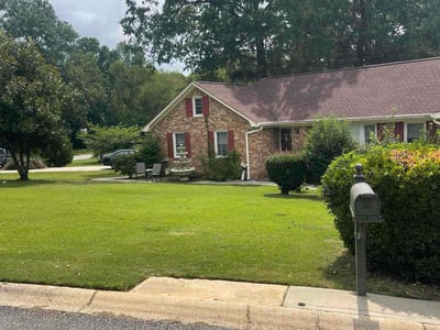 Lawn care service in Irmo, 29063