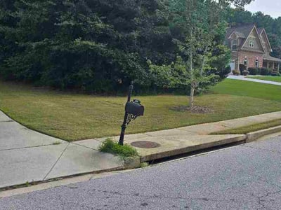 Lawn care service in Loganville, 30052