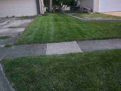 Lawn care service in Fort Wayne, 46815