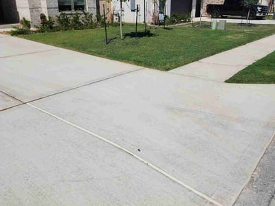 Lawn care service in Manor, 78653