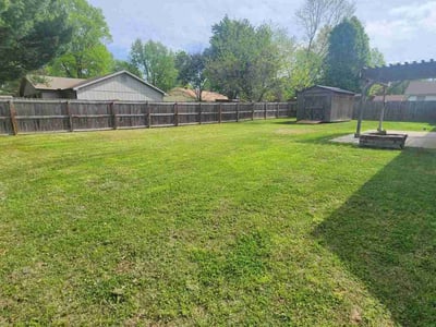 Lawn care service in Rogers, 72758