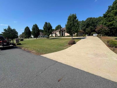 Lawn care service in Shreveport, 71119