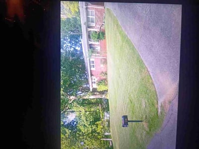 Lawn care service in Atlanta, 30316