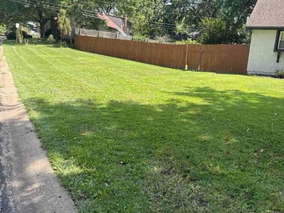 Lawn care service in Grandview, 64030