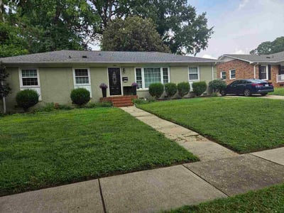 Lawn care service in Charlotte, 28205