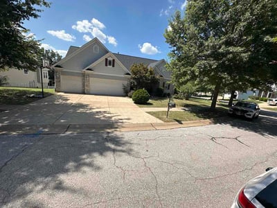 Lawn care service in Ballwin, 63021