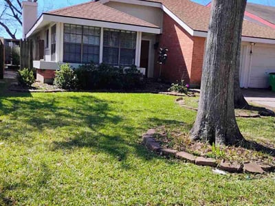 Lawn care service in Houston, 77084