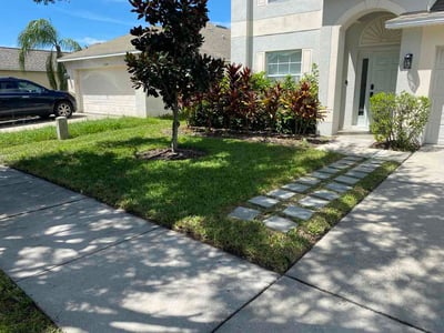 Lawn care service in Ruskin, 33570