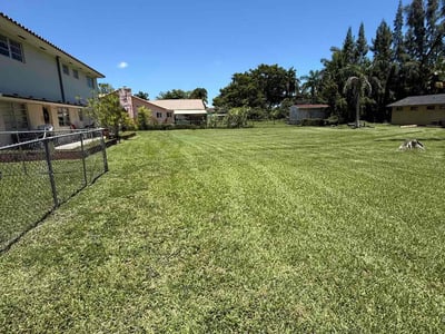 Lawn care service in Miami, 33169