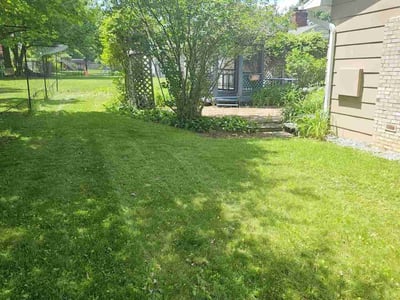 Lawn care service in Youngstown, 44512