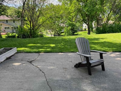 Lawn care service in Minneapolis, 55437