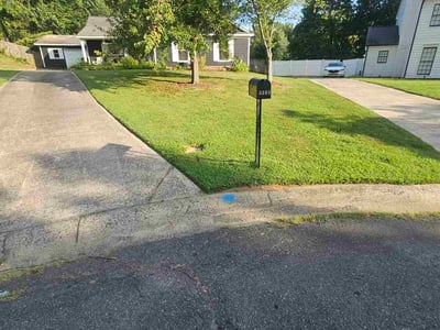 Lawn care service in Charlotte, 28227