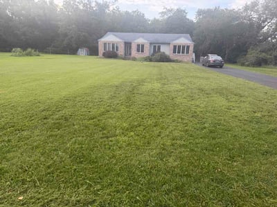 Lawn care service in Vineland, 08361