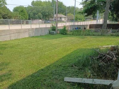 Lawn care service in La Vista, 68128