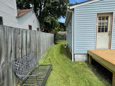 Lawn care service in Chesapeake, 23324