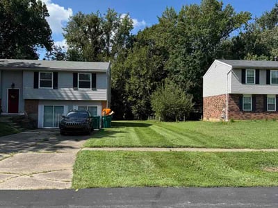 Lawn care service in Louisville, 40241