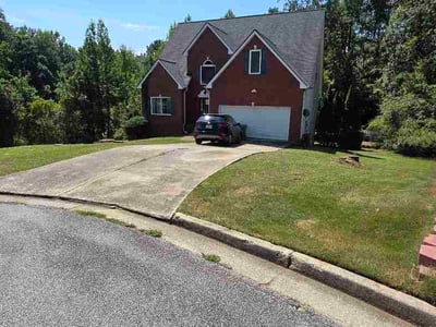 Lawn care service in Stonecrest, 30038
