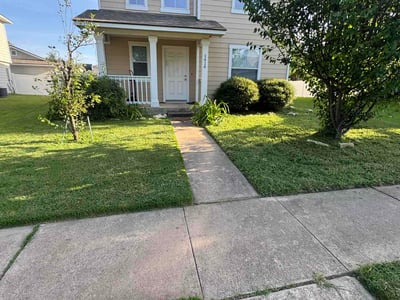 Lawn care service in Cedar Park, 78613